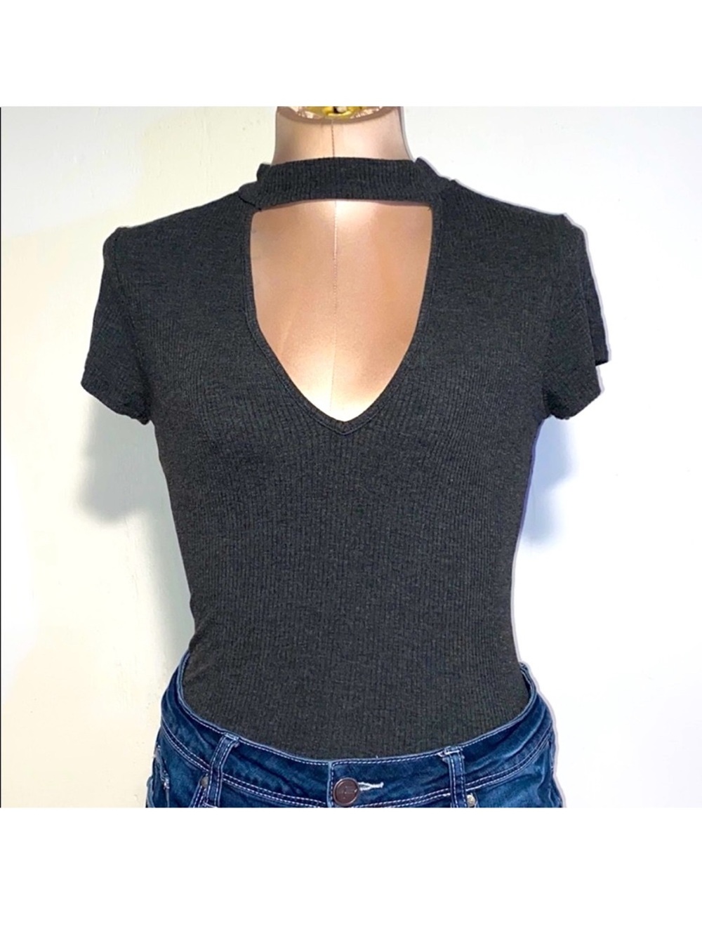 Luna Chix Choker Shirt